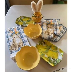 Set of 8 Yellow & Blue Easter Kitchen Items